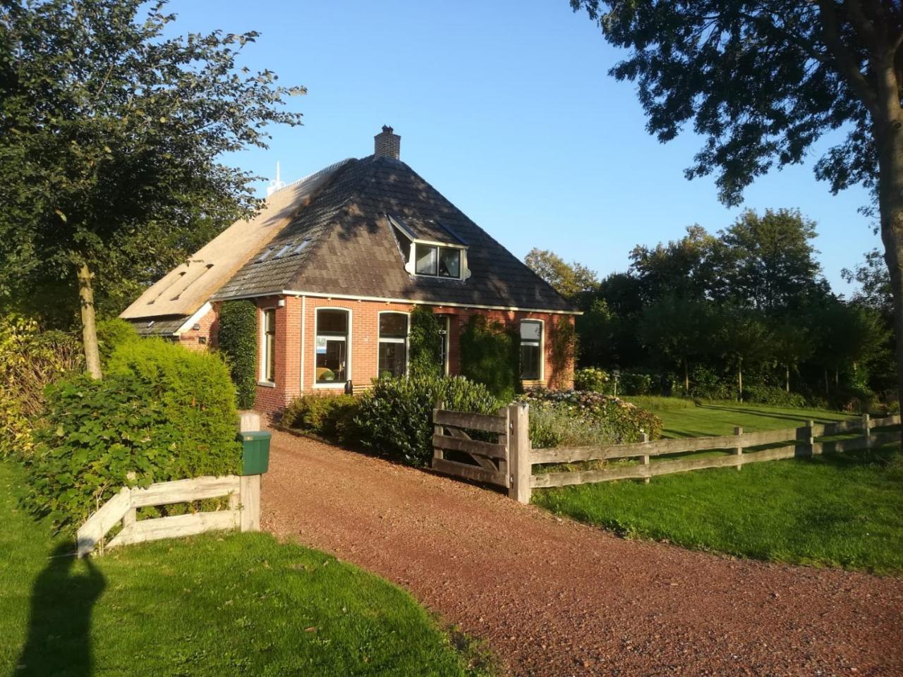 Rest En Romte Bed & Breakfast Birdaard Exterior photo